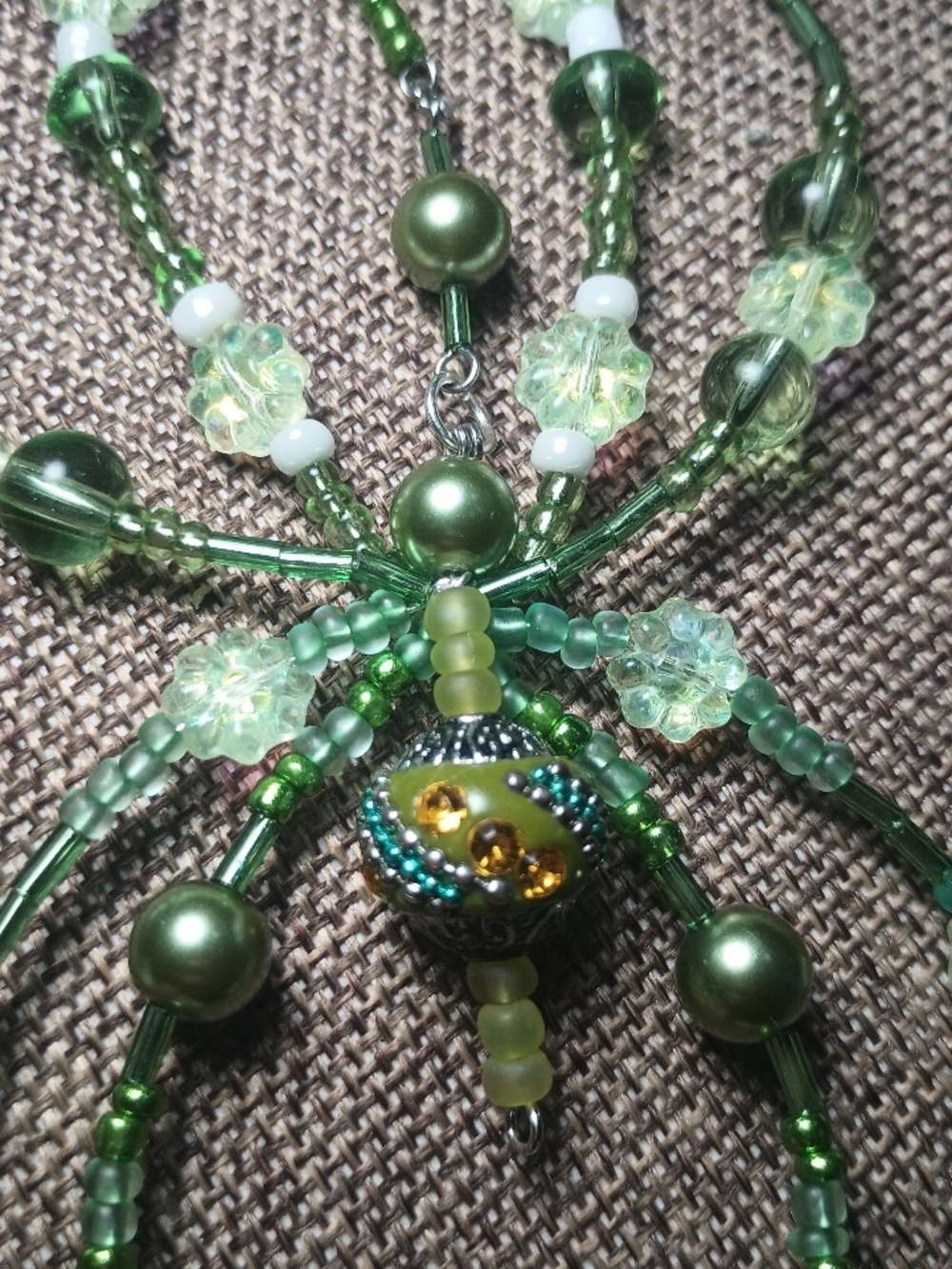Uranium Glass Spider Ornament - Picture 5 of 5